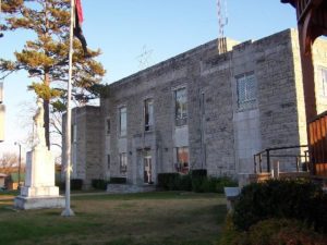 Izard County Courthouse 2006